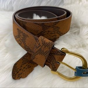 Universal Thread Brown Snakeskin Horseshoe Belt